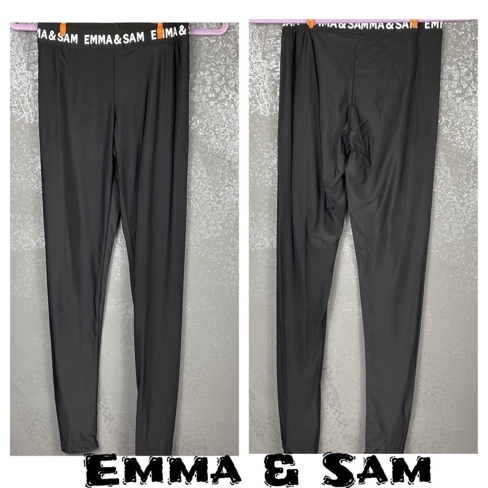 Emma & Sam silky branded skinny leggings